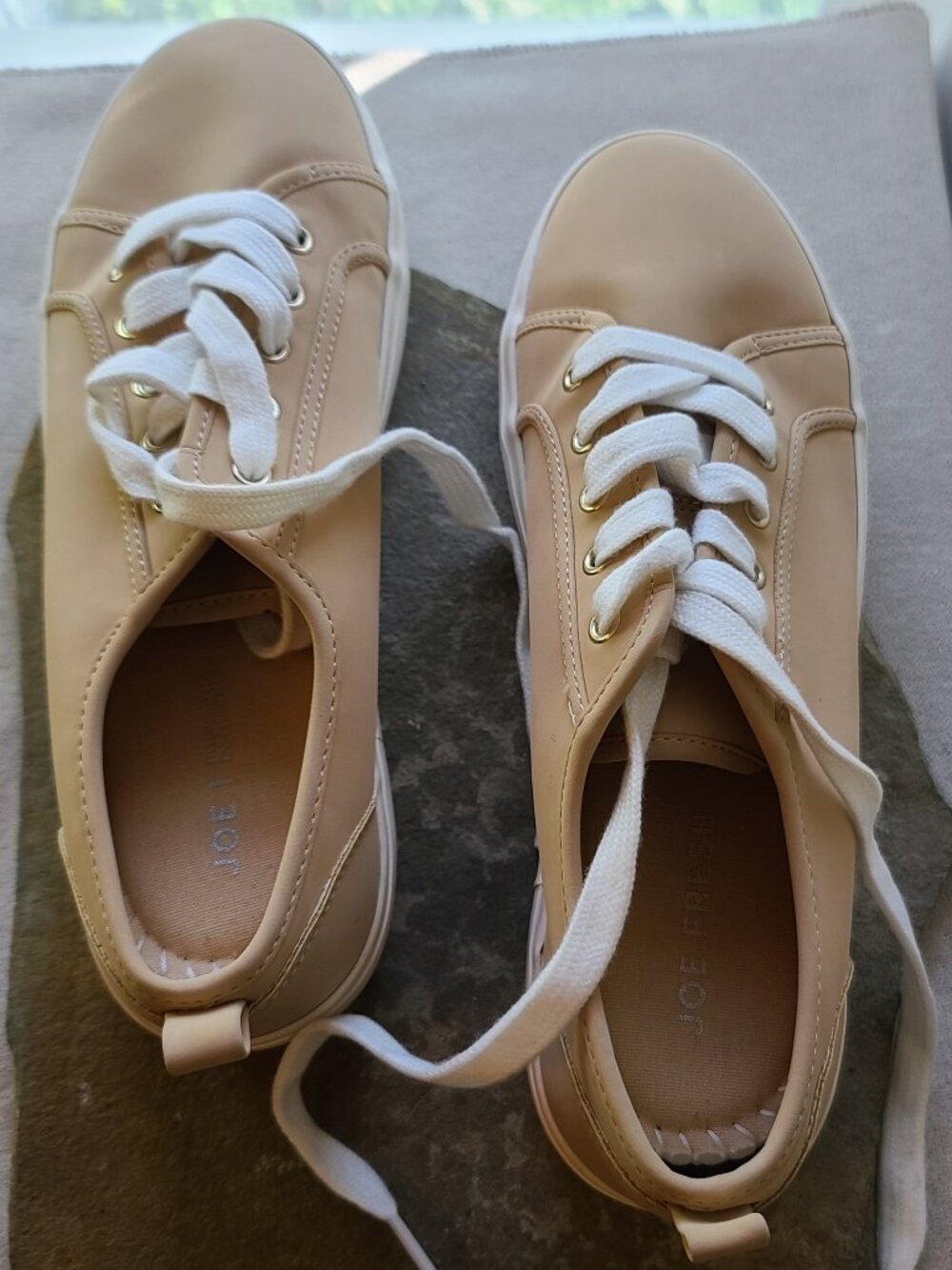 NWT Joe Fresh Soft Nude Faux-Nubuck Comfort Lace-Up Sneakers - 9